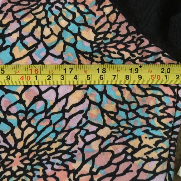 LuLaRoe Randy Unicorn Print Rare Mermaid like - Picture 3 of 4